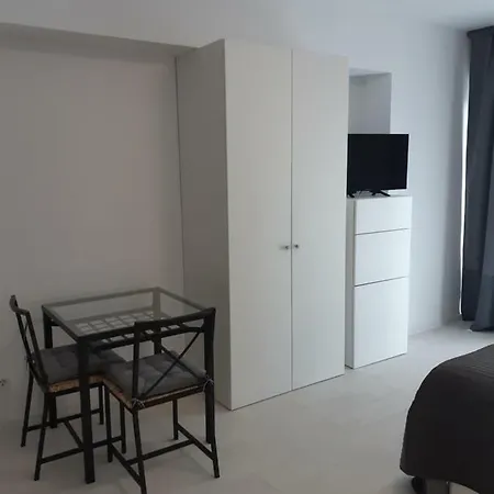 Apartment Desilva Studio Eva *